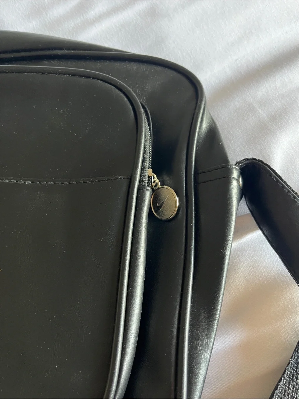 Nike Vintage Style Faux Leather Messenger Bag Black & Gold Crossbody Shoulder